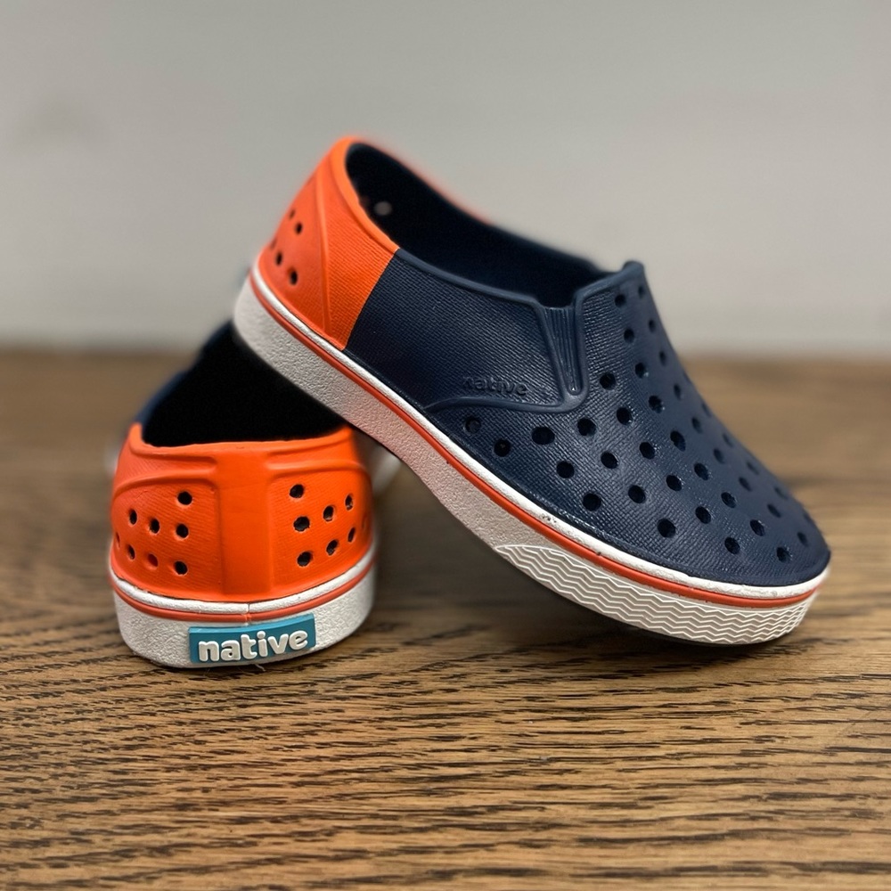 Native Shoes Miles Colorblock Slip-On Sneaker in Blue/Sunset, Size 6 M Walker